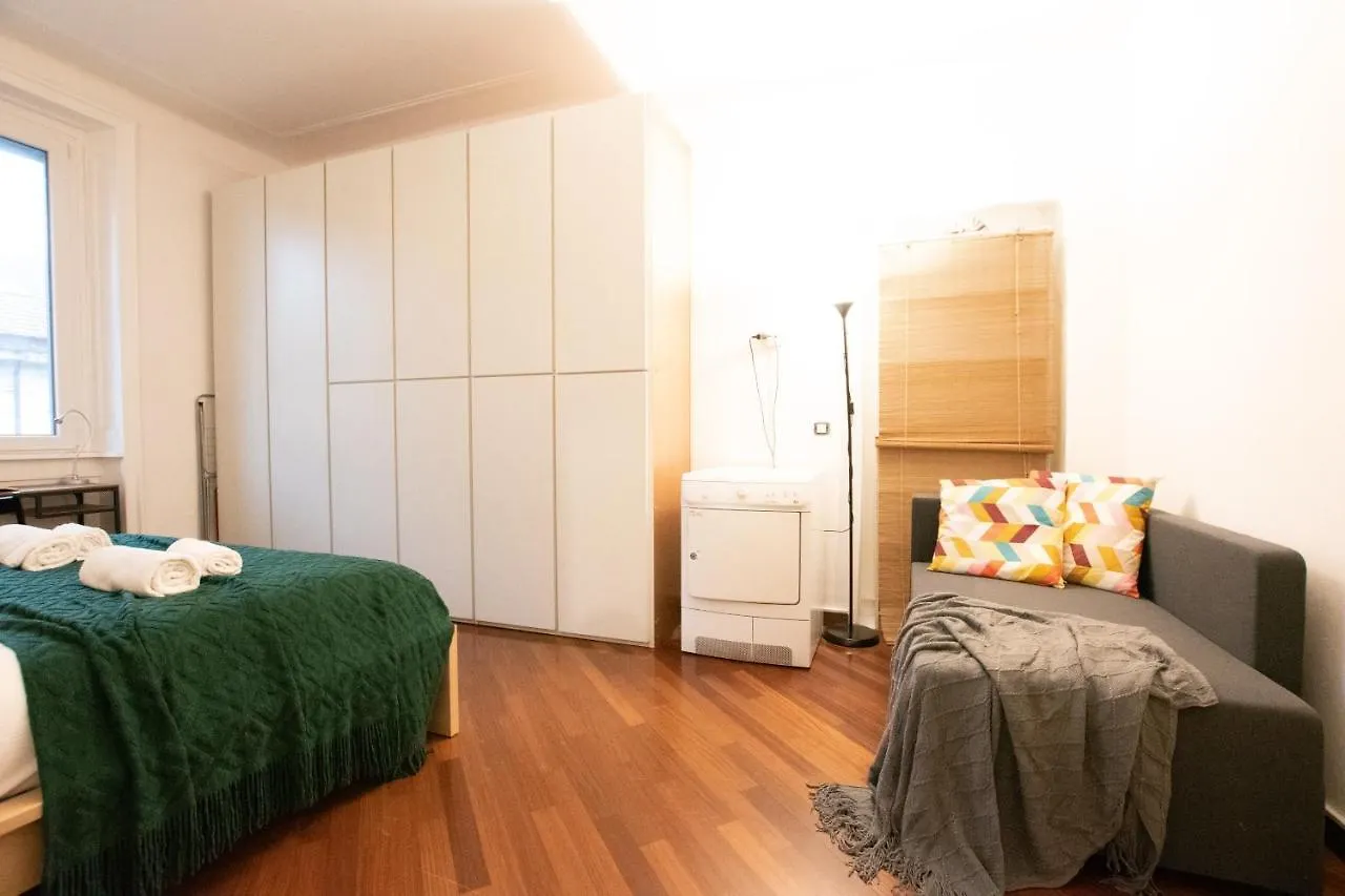 I Host Apartment - Bazzini 9 Milan