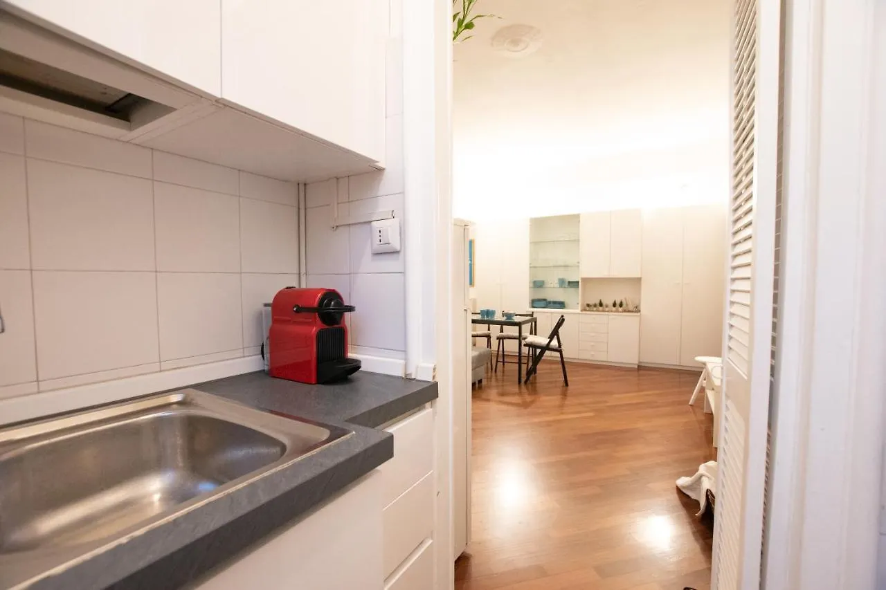 I Host Apartment - Bazzini 9 Milan Italy