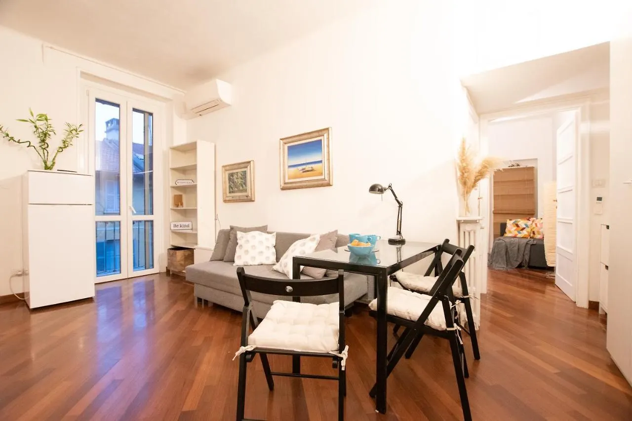I Host Apartment - Bazzini 9 Milan Italy