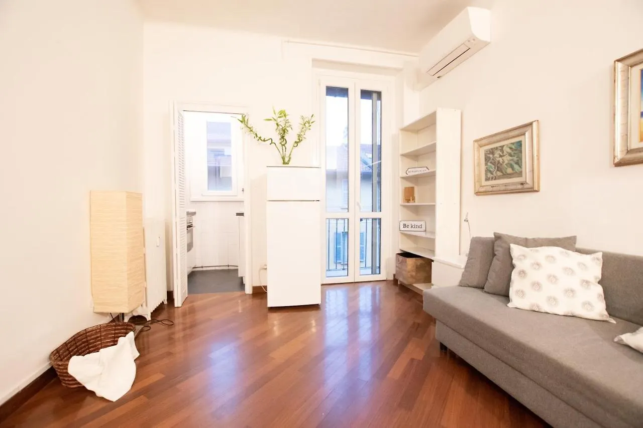 I Host Apartment - Bazzini 9 Milan