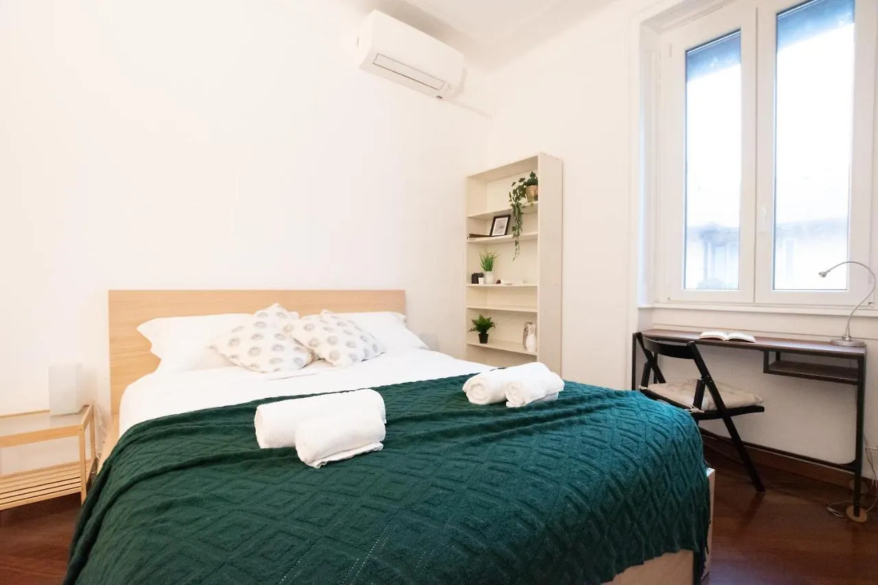 I Host Apartment - Bazzini 9 Milan Italy